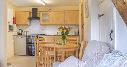 2 bedroom accommodation in Stanner, near Kington
