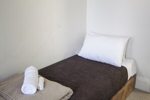 2 bedrooms, iron/ironing board, free WiFi, bed sheets - Adelaide's Seaside Location - Glenelg Beach: Seafield Apartment No. 1, First-floor, Beach-facing (Glenelg)