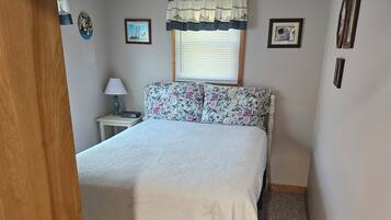 4 bedrooms, free WiFi, bed sheets