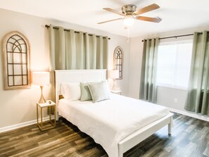 2 Schlafzimmer, Bügeleisen/Bügelbrett, kostenloses WLAN, Bettwäsche