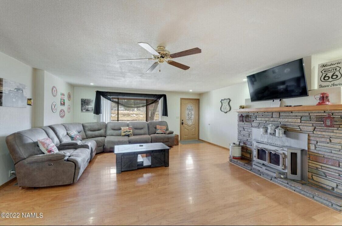 Family Friendly, RV Parking, Great for Big Groups!