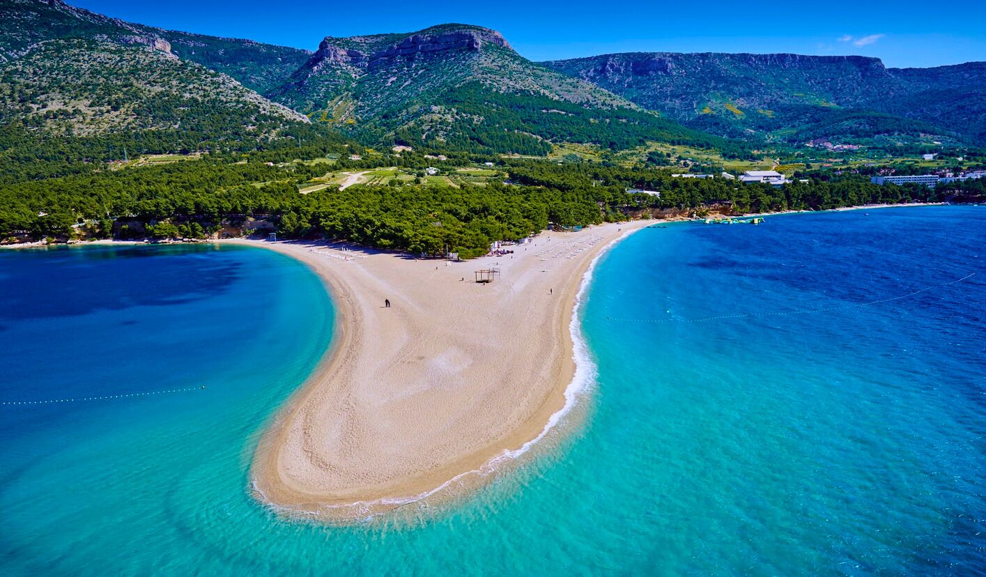 Bol and Zlatni rat beach are just 25 minutes away from the villa.