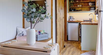 1 bedroom accommodation in Parwich, near Ashbourne