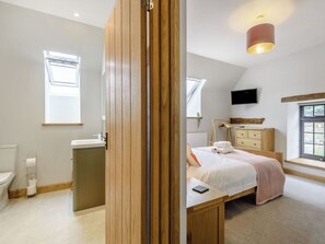5 chambres, accès au Wi-Fi (inclus), literie fournie