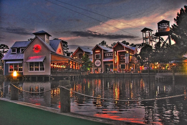 Exterior - Pilot House Sandestin, @ Village of Baytowne Wharf-Monthly Rentals (Miramar Beach)