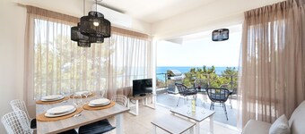 Anastasios Deluxe House Stegna Up Floor (Amazing View, 300meter from the Beach)