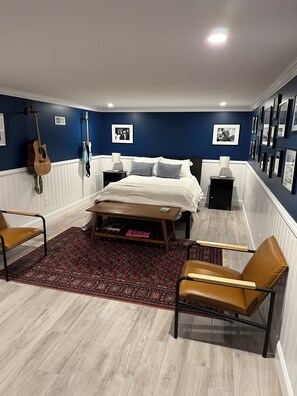 4 bedrooms, WiFi, bed sheets