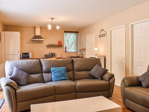 2 bedroom accommodation in Walwen, Lixwm