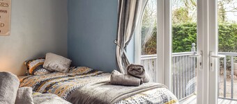 2 bedroom accommodation in Walwen, Lixwm