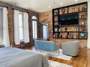 3 bedrooms, desk, free WiFi