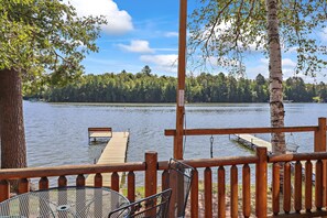 Property grounds - Stepaway Vacation Rentals - Carefree Creek Cabin (Saint Germain)