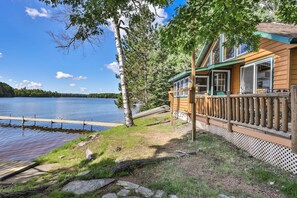 Property grounds - Stepaway Vacation Rentals - Carefree Creek Cabin (Saint Germain)