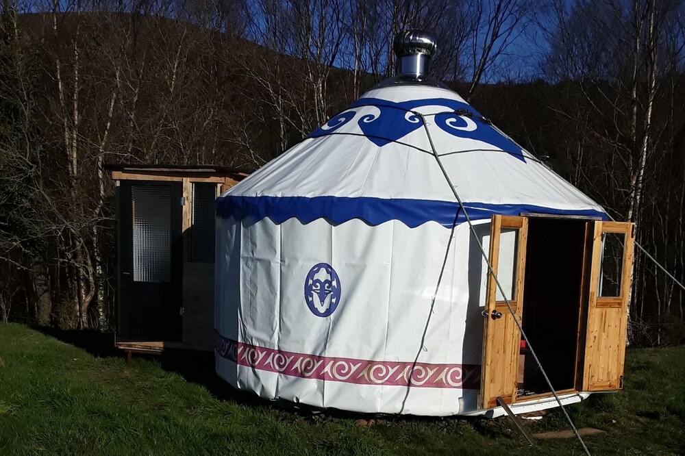 Yurt for 3