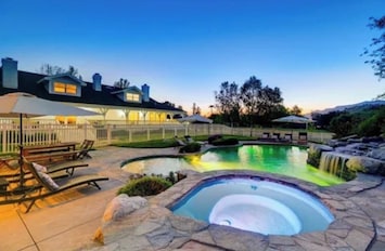 Resort-like pool and jacuzzi