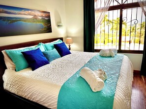 9 bedrooms, desk, iron/ironing board, travel cot - Bella Vista Private Resort, Weddings, Pickleball retreats,10 bedrooms Sleeps 28, (Macacona)