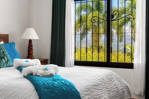 9 bedrooms, desk, iron/ironing board, travel cot