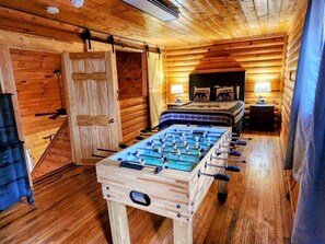 Spielezimmer