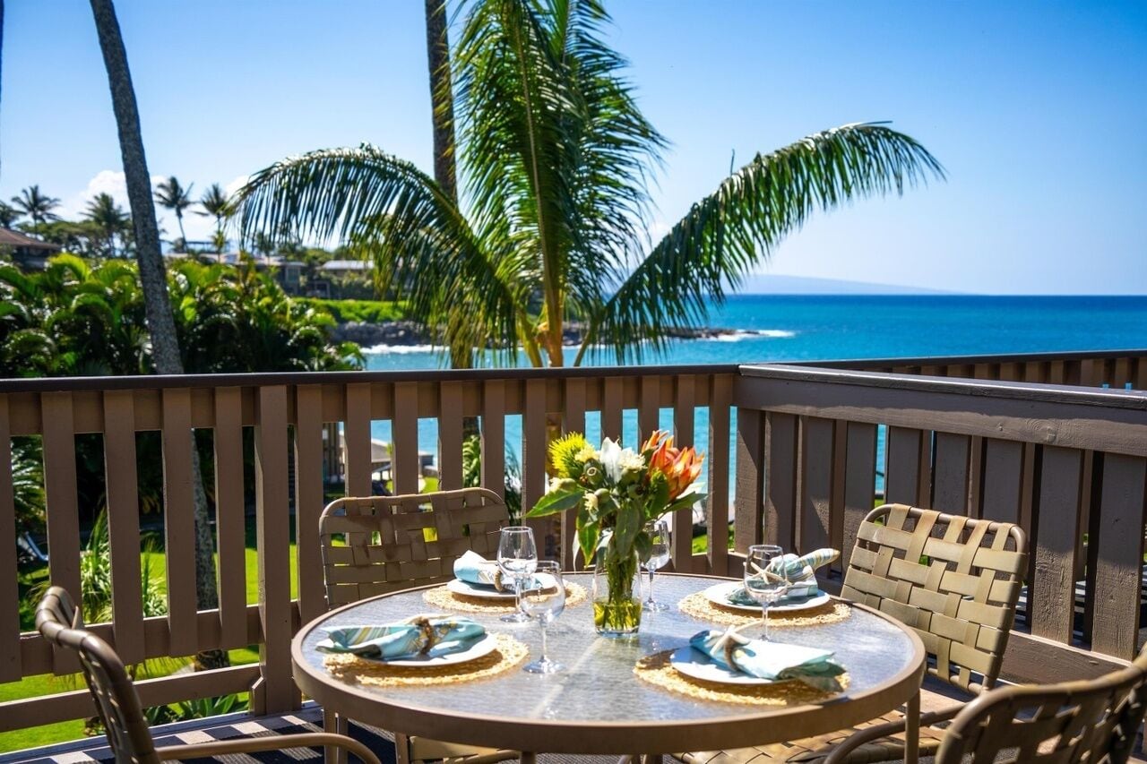 Tropical Oceanfront Retreat - 2 Bedrooms & A/C
