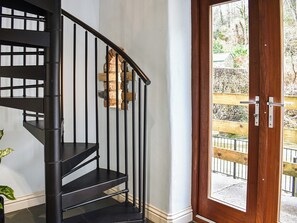 Interior - 2 bedroom accommodation in Keswick (Keswick)