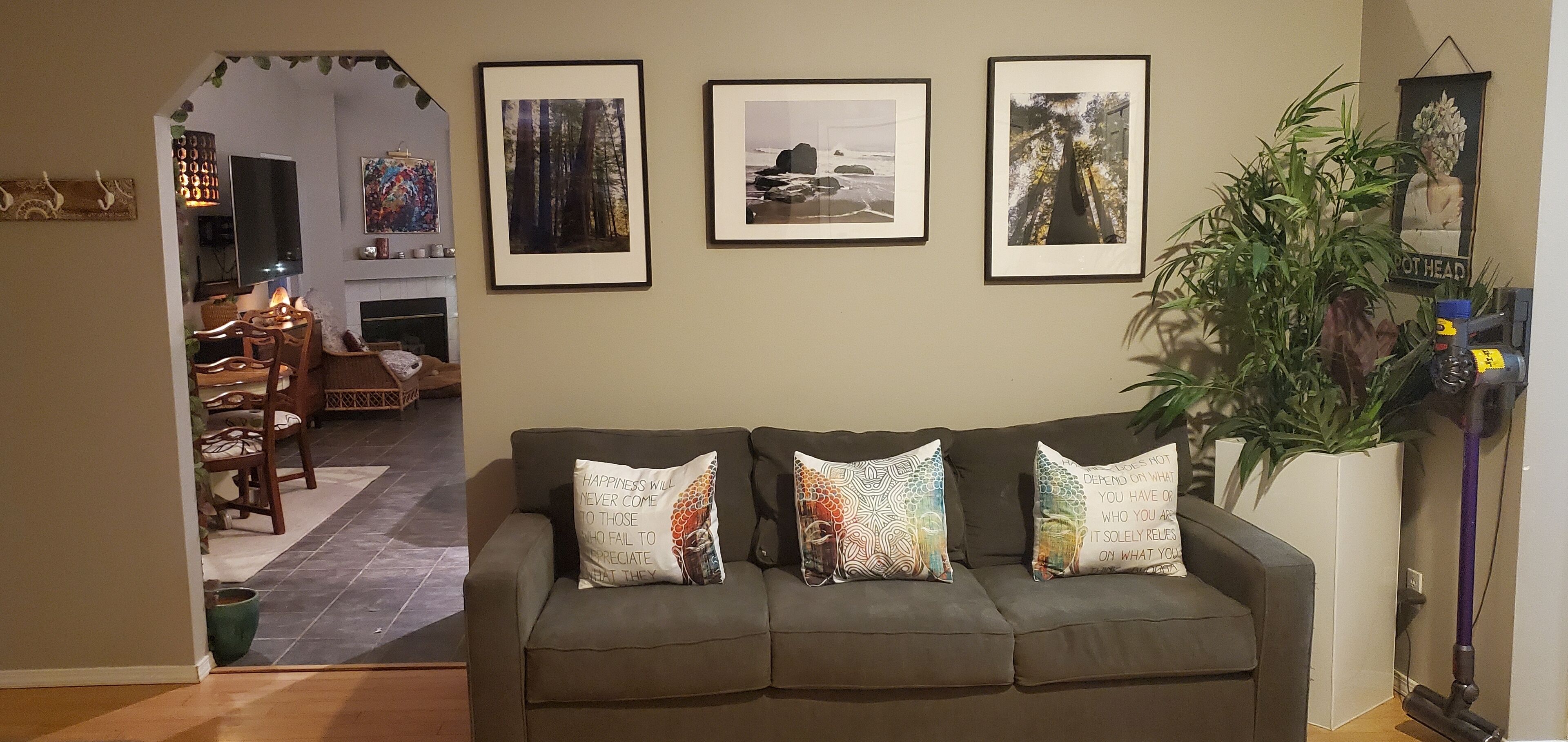 Relaxing 3 bedroom Home with outdoor Zen Patio