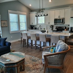 Fridge, microwave, oven, stovetop - Welcome to Saltwater Seaclusion! Heart of Corolla!  Walk to Everything! (Corolla)