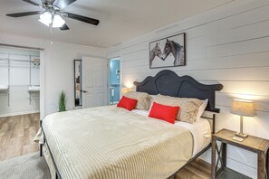 2 habitaciones, tabla de planchar con plancha, internet y ropa de cama 