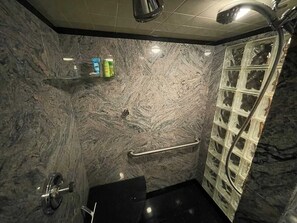 Towels - Luxury Charm with Adirondack Living! Unique Home! (Little Falls)