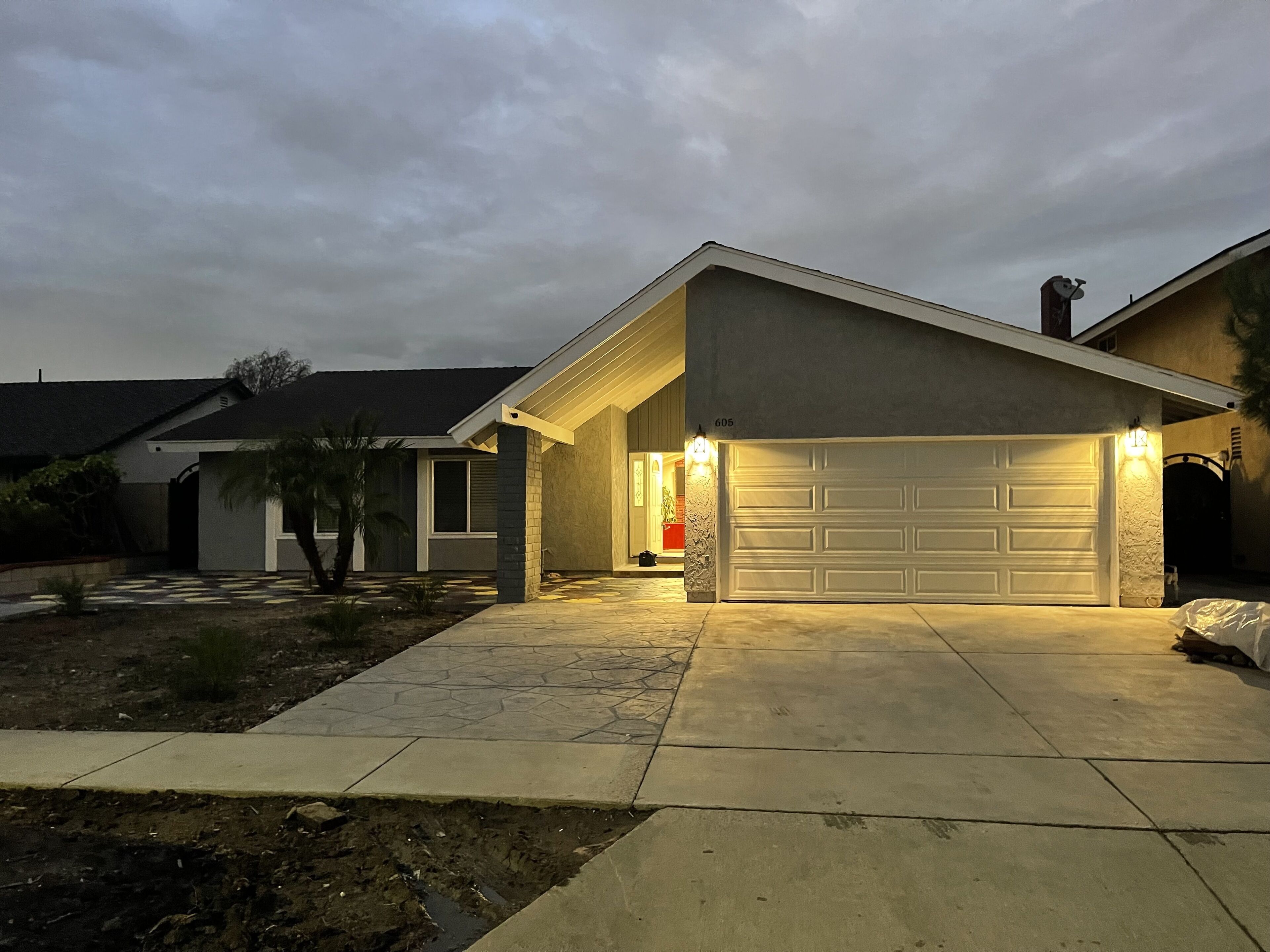 Newly renovated 4 bedrooms House near South Coast Plaza