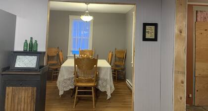 Cozy room in a quiet neighborhood.