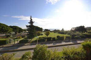Property grounds - SEA VIEW APARTMENT LES RIVES DE LA  FAVIERE (BORMES-LES-MIMOSAS)