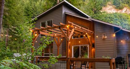 Forest+River Haven @ Timber Moon Cabin w/ Hot Tub