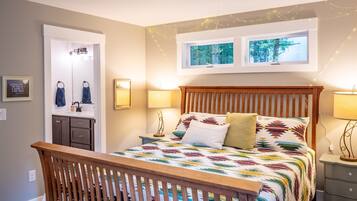 2 Schlafzimmer, Schreibtisch, Bügeleisen/Bügelbrett, kostenloses WLAN