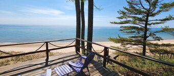 Lake Michigan beachside cottage in Good Hart