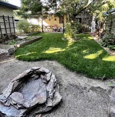 Downtown Eclectic Bungalow