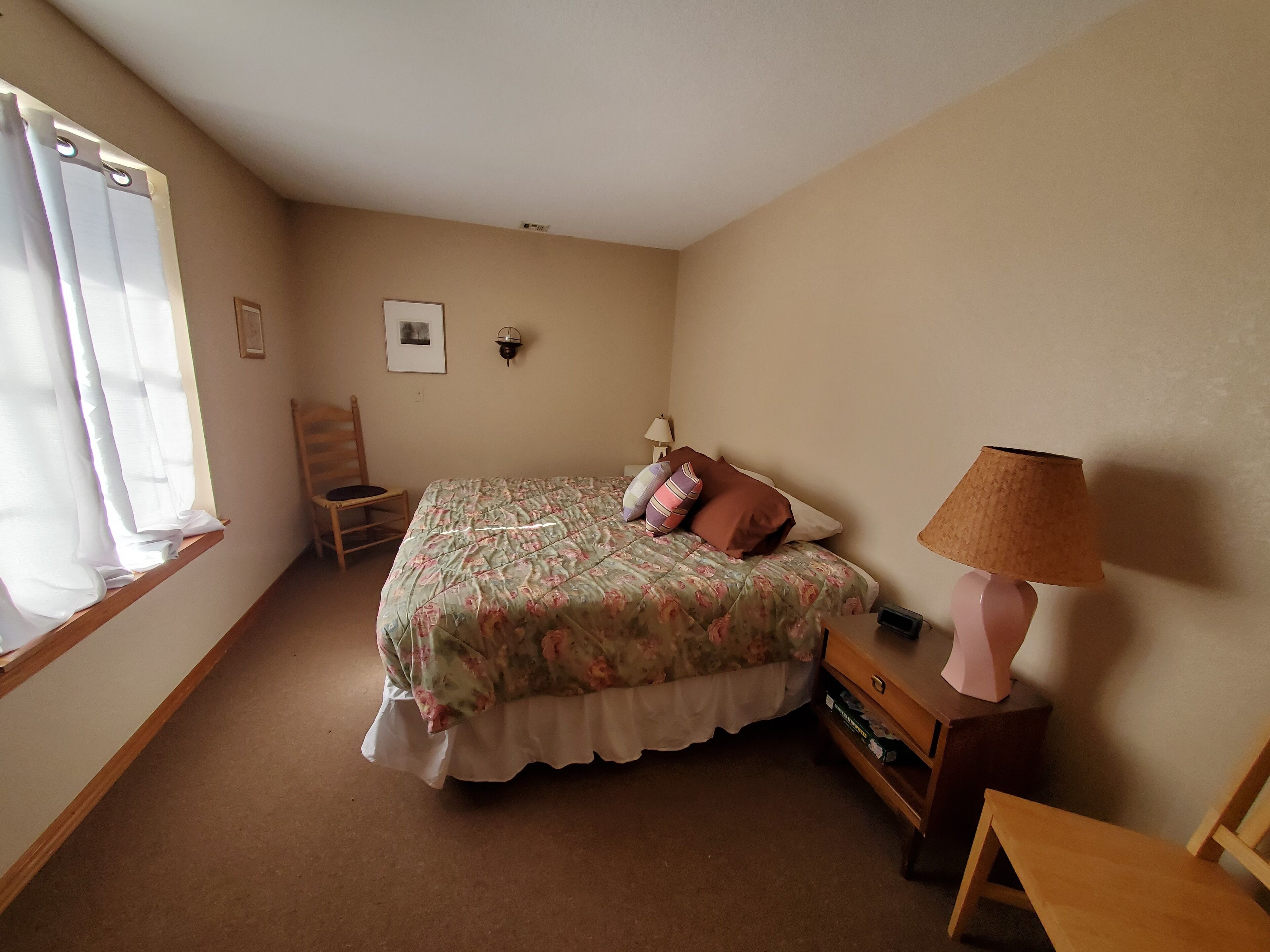 Sassafras Inn/Unit C --- Close to Marina & Boat Launch; 30 min to Eureka Springs