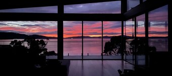 Waterfront `Tupelo` on Primrose Point