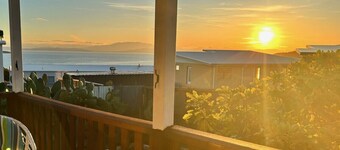 The Lazy Fig - Ocean Views, Orchard & Pizza Oven