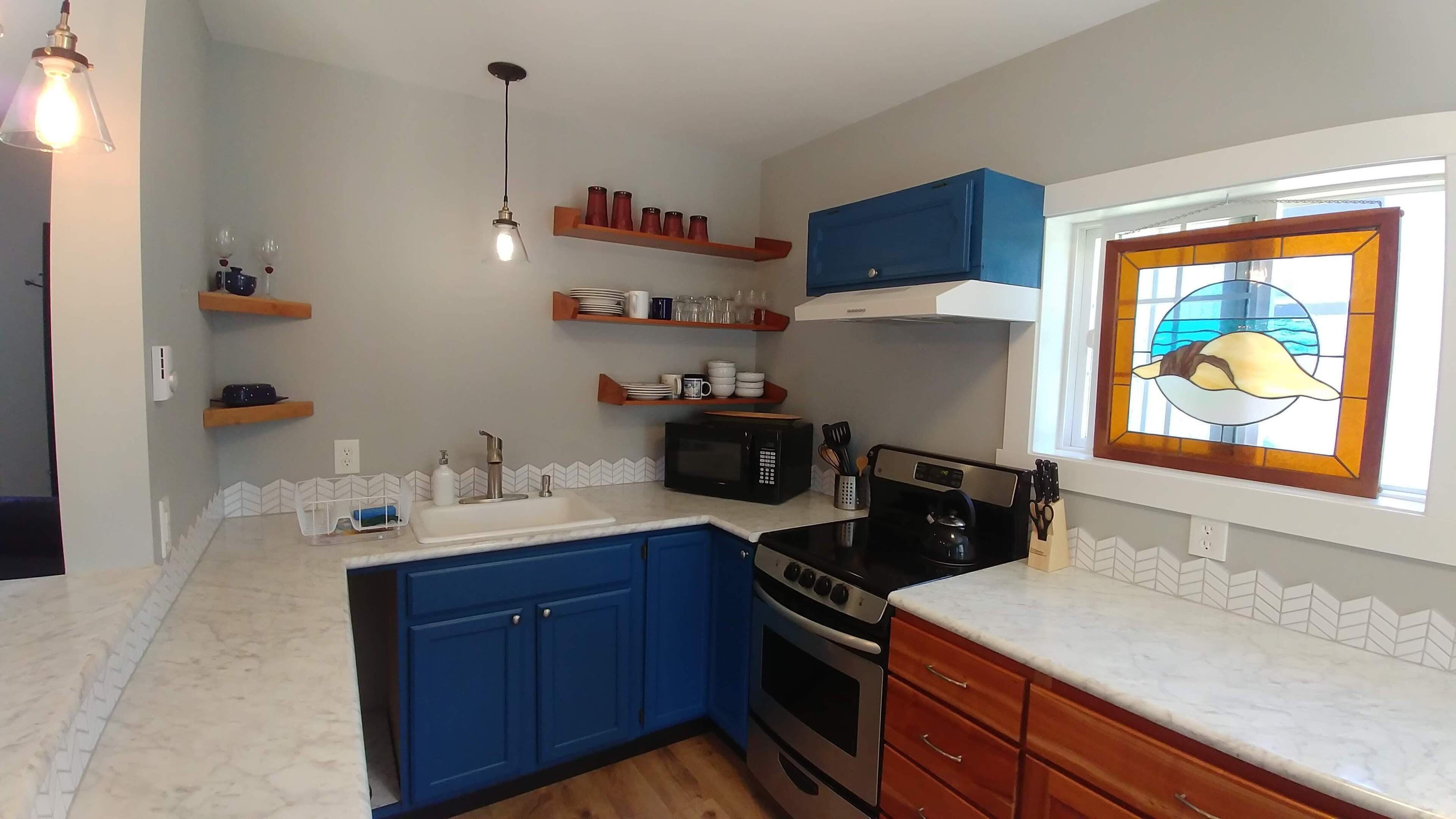 400 Paces to the Beach!  1 bedroom bungalow