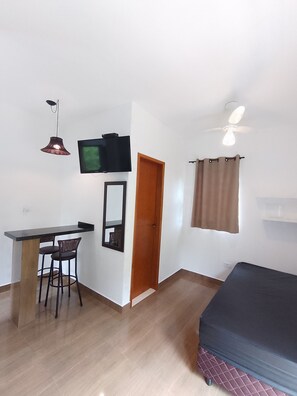 1 bedroom, WiFi - Chalet 4🏠 private kitchen in gated community! OPENING! 1st floor (Caraguatatuba)
