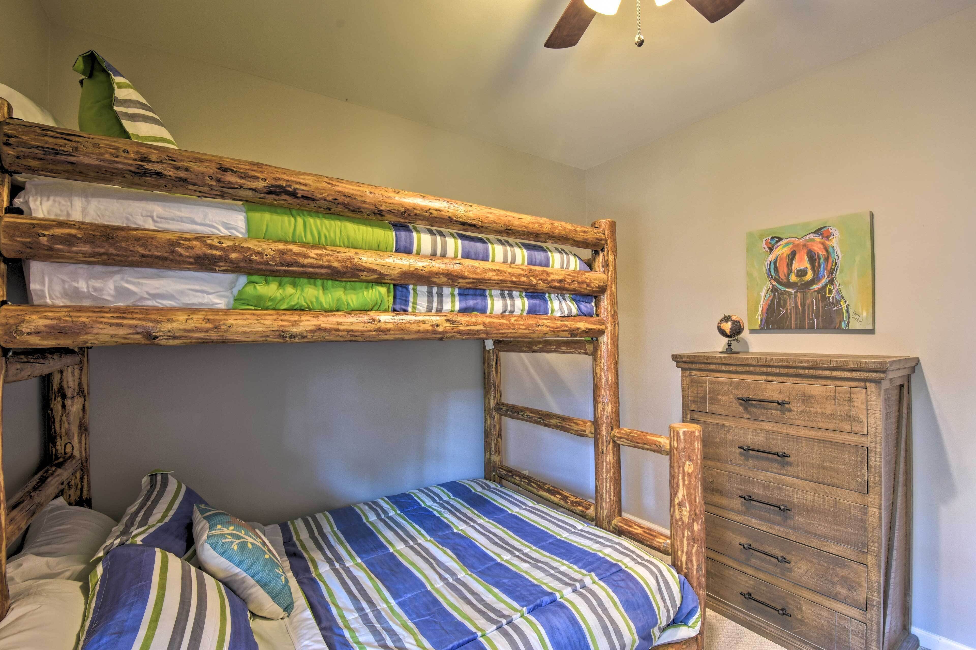 Family-Friendly Lake Lanier Escape on 2 + Acres!