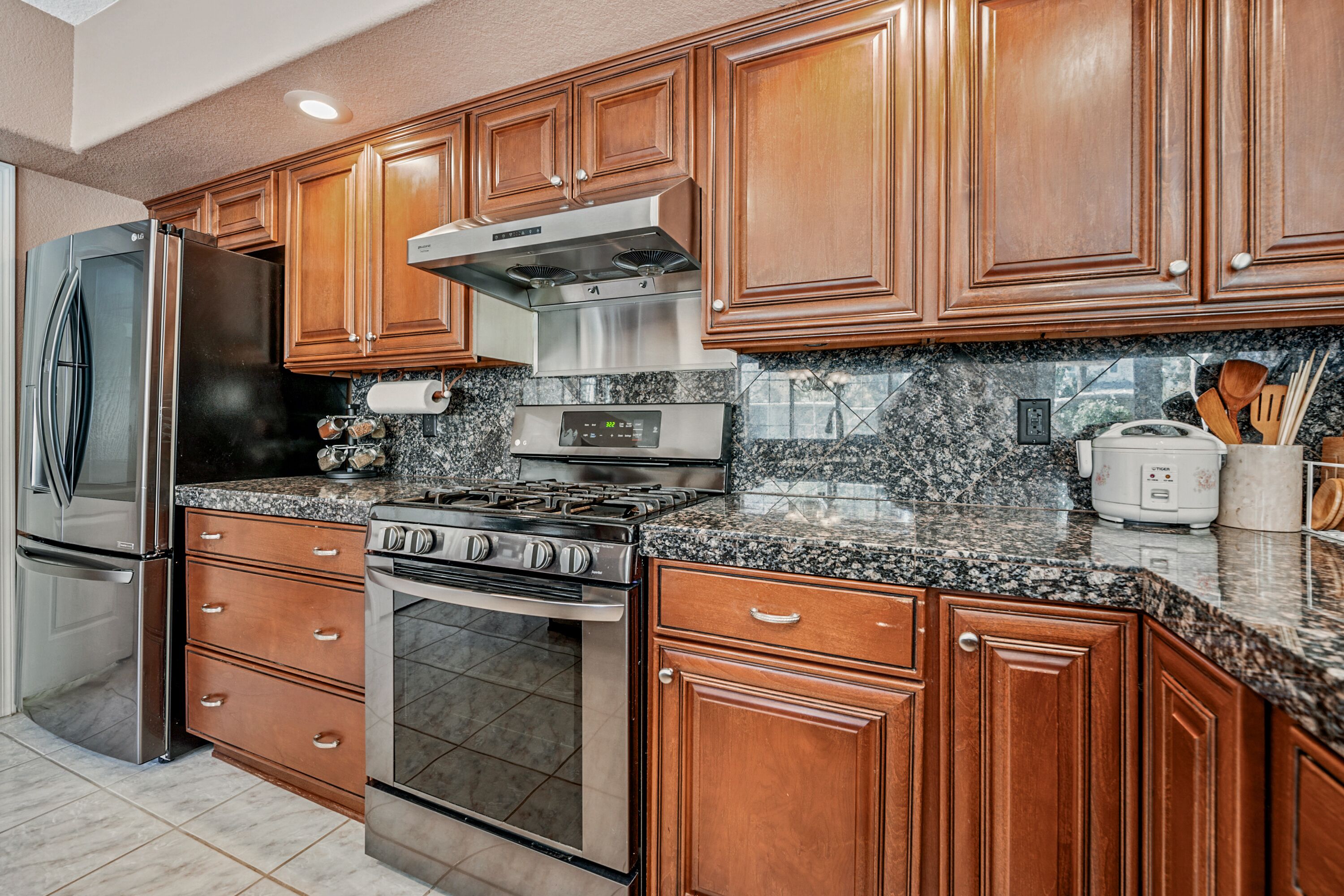 POOL | Spacious & Private | 5BR/3BA | Gilbert