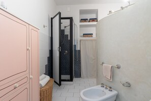 Bidet