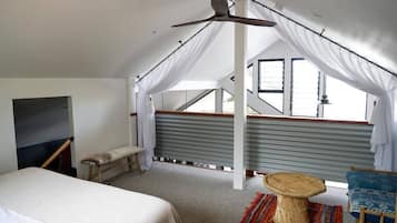 2 habitaciones, tabla de planchar con plancha, internet y ropa de cama