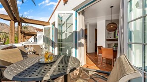 Outdoor dining - SV111 Contemporary 1 Bedroom Spa Villa (La Quinta)
