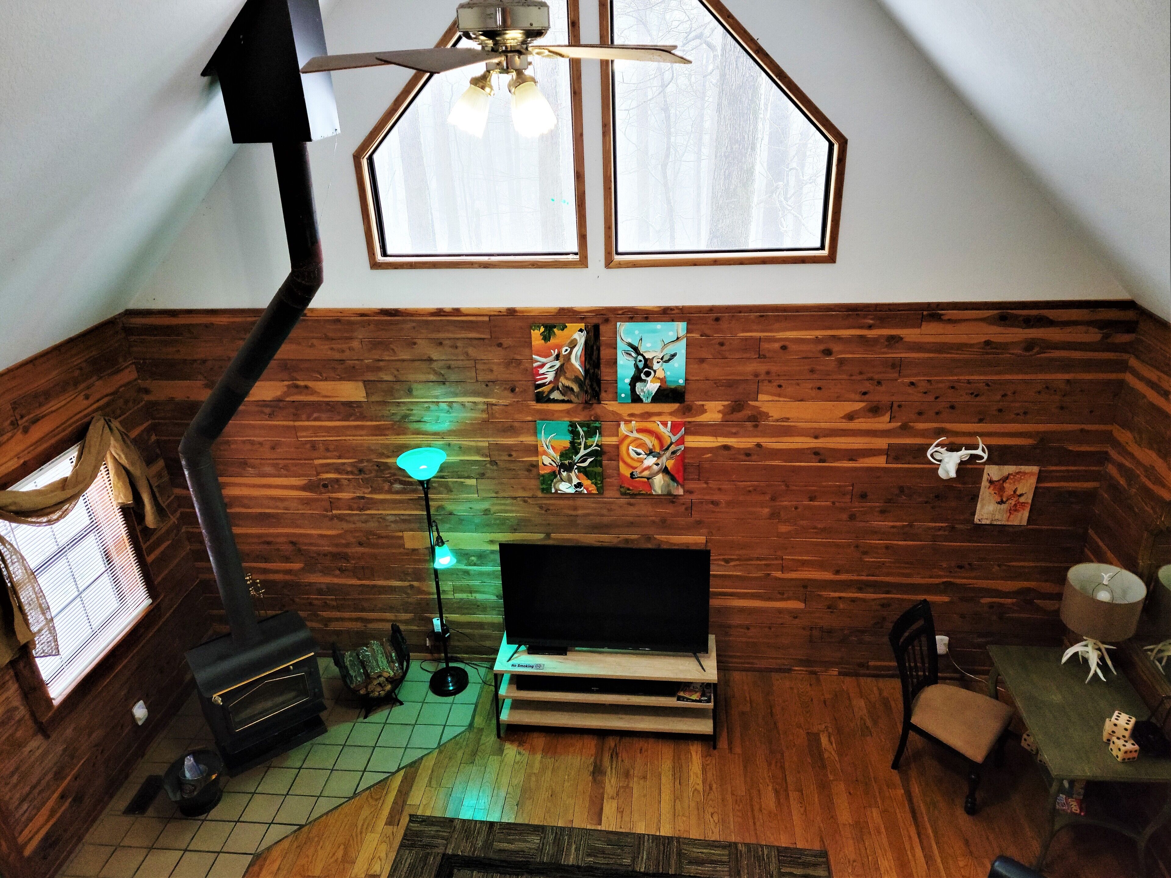 Couples/Family Secluded Getaway Near Hot Springs-Jacuzzi Overlooking Mountains!