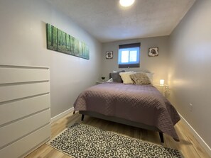 2 dormitoris, escriptori, planxa i posts de planxar i wifi gratuïta 