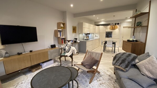 Casa | 3 habitaciones, tabla de planchar con plancha y wifi gratis 