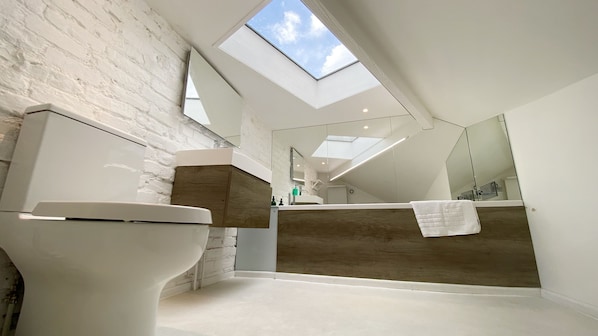House | Bathroom | Combined shower/tub, deep soaking tub, hair dryer, towels
