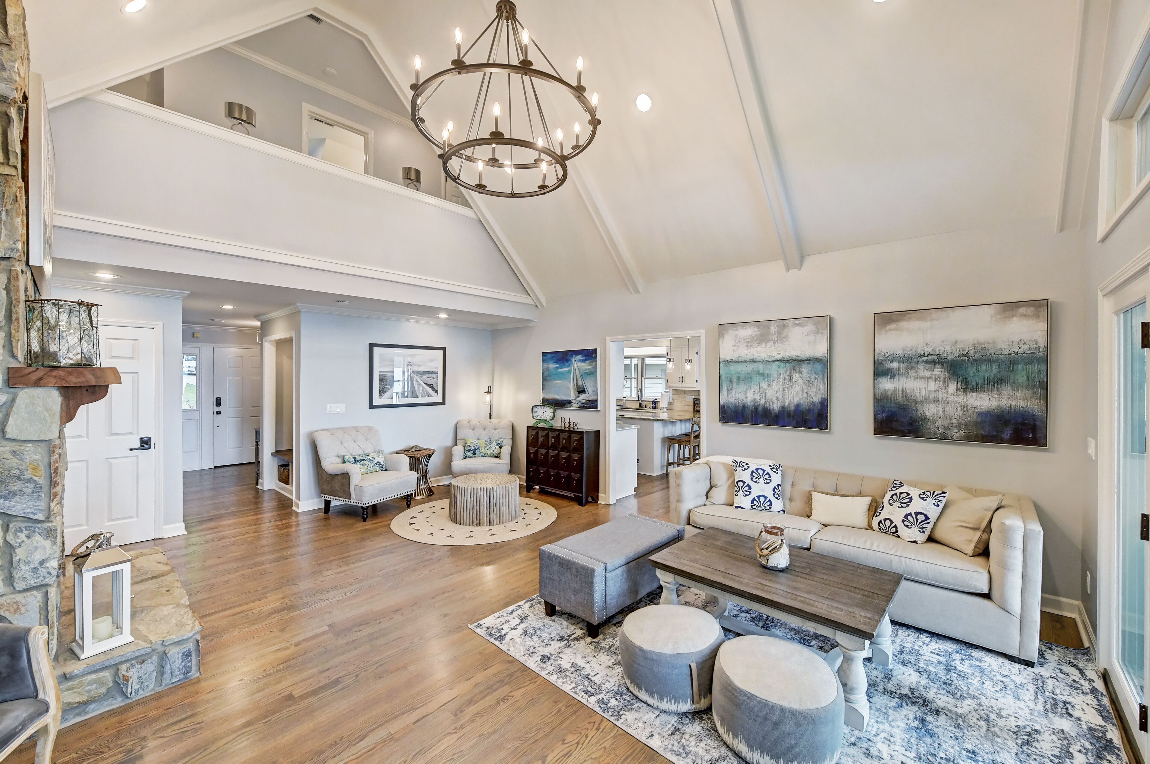 A Frame of Mind |Sleeps 12 | Game Room | Amazing Lake| Pet Friendly | Fire Pit