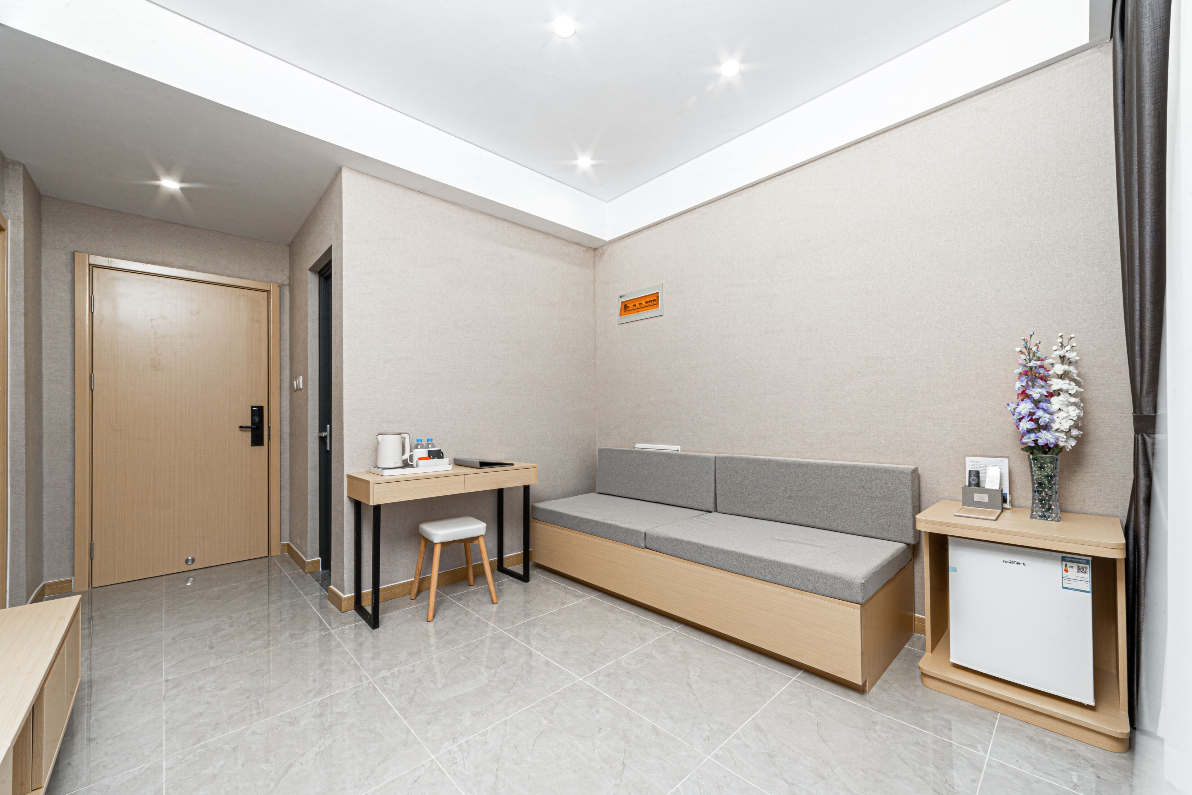 family room, 2 bedrooms | living area | 54-inch flat-screen tv with cable channels, tv